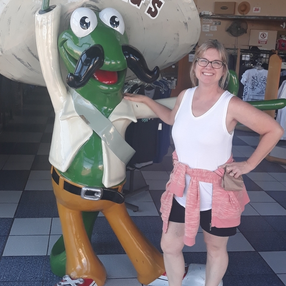 Meet your Posher, Cheramie - Picture 2 of 2